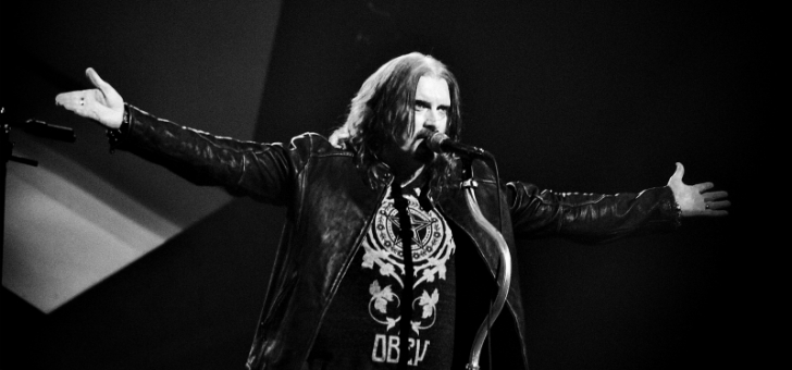 Джеймсу Лабри исполнился 51 год